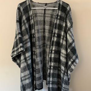 Charlotte Russe poncho - Size 0/S